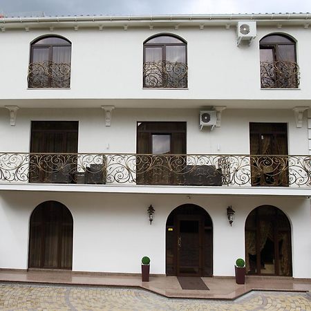 Prima Villa Guest House Vinița Exterior foto